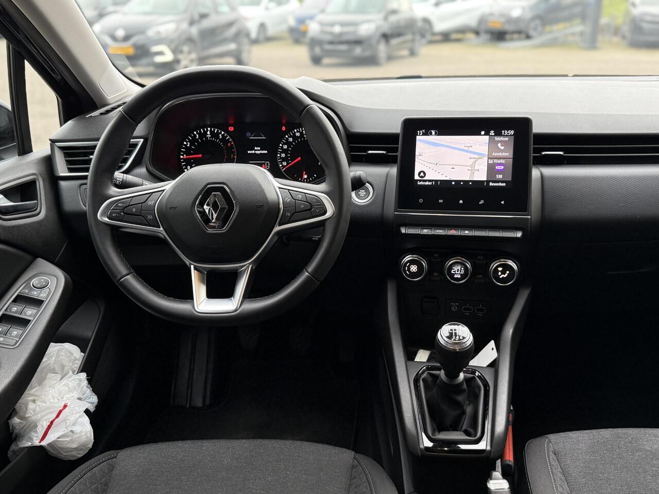 Renault CLIO 1.0 TCe Zen Comfort | NAP | Navigatie | Climate Control | Key-less | Parkeersensoren | DAB | LED |
