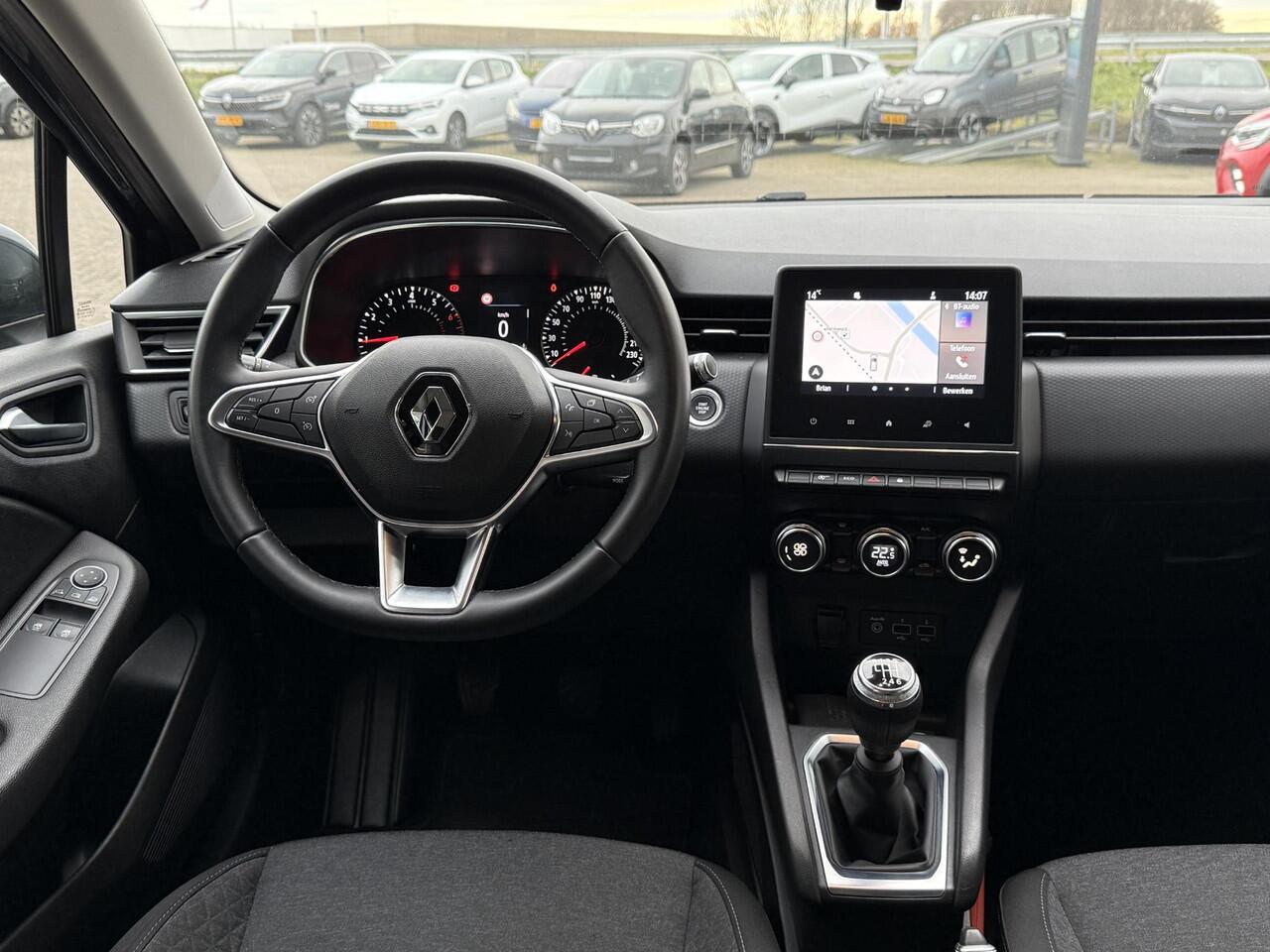 Renault CLIO 1.0 TCe Zen Comfort | Navigatie | Climate Control | Key-less | DAB | Parkeersensoren | Cruise Control | LED |