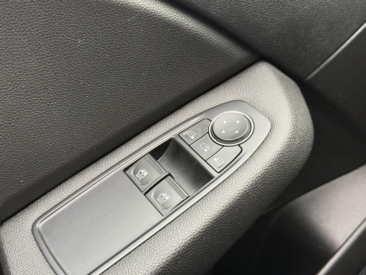 Renault CLIO 1.0 TCe Zen Comfort | Navigatie | Climate Control | Key-less | DAB | Parkeersensoren | Cruise Control | LED |