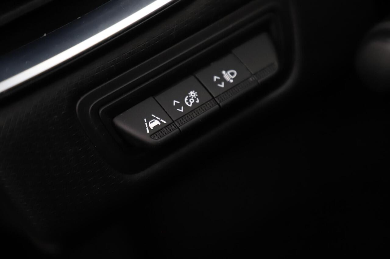 Renault CLIO 1.0 TCe Zen Navigatie Carplay Android LED Airco Cruise Control Rijstrooksensor