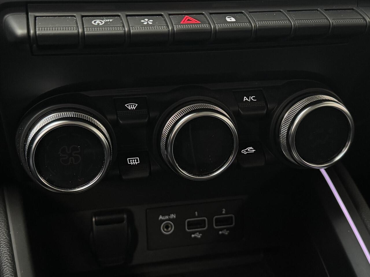 Renault CLIO 1.0 TCe Intens | Apple CarPlay / Android Auto | Parkeersensoren | Cruise Control | Climate Control |