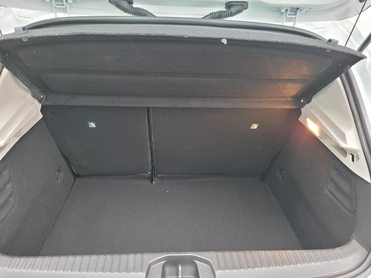 Renault CLIO 1.0 Zen | Pack R.S. Line | Carplay | 16" Velgen | Led | Cruise Control