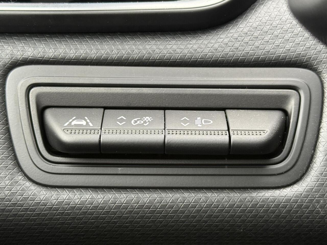 Renault CLIO 1.6 E-Tech Hybrid 140 Intens l Navi/Carplay l Lichtmetaal l NAP