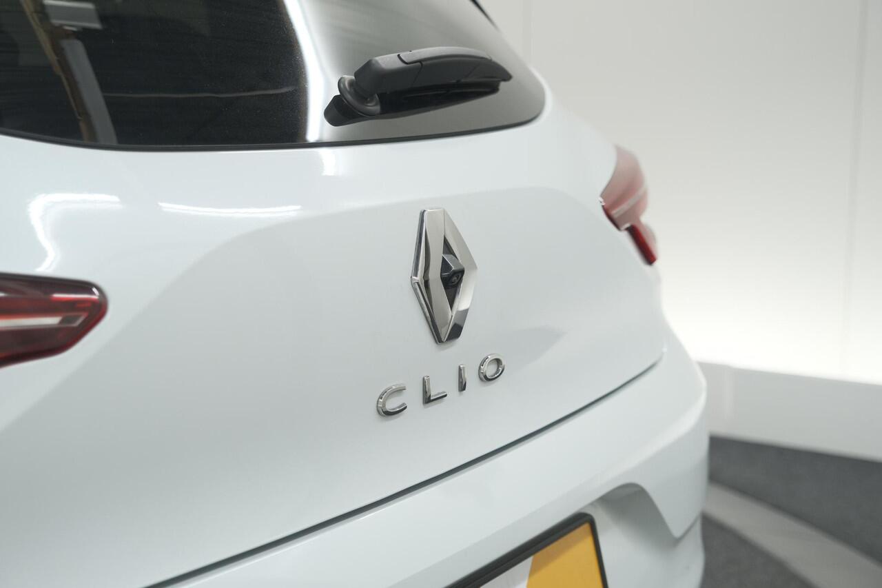 Renault CLIO TCe 100 EDC Intens | Trekhaak | 360 Camera | Dodehoekdetectie | Stoelverwarming