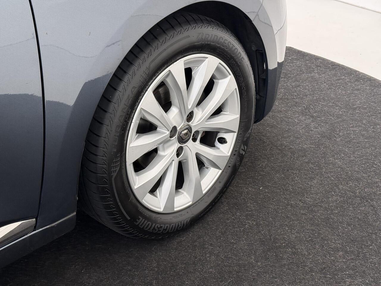 Renault CLIO 1.0 TCe Intens | Airco | Navigatie | Parkeersensoren & Camera |