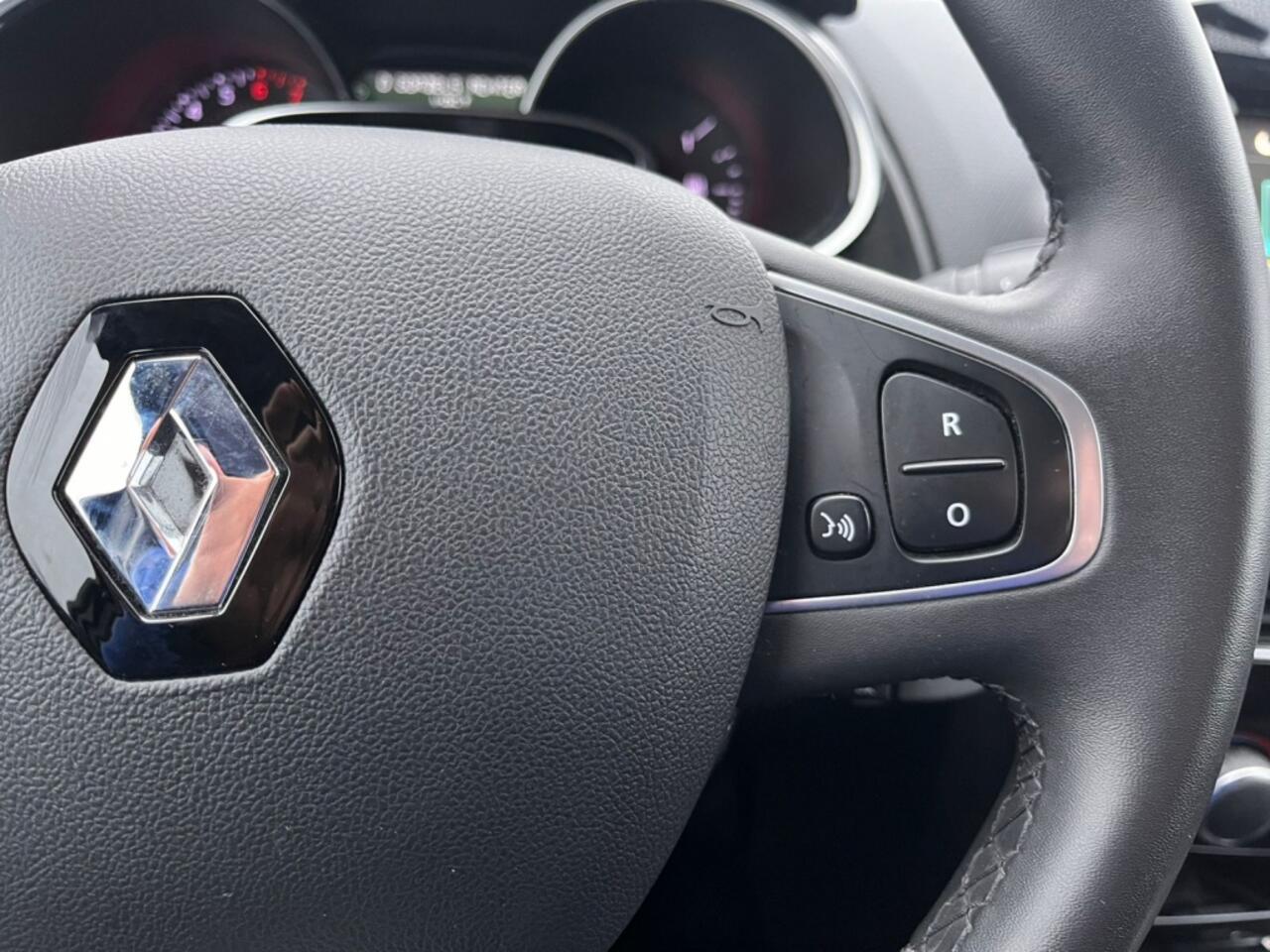 Renault CLIO Estate 0.9 TCe Limited |Carplay|Cruise|16inchLM|