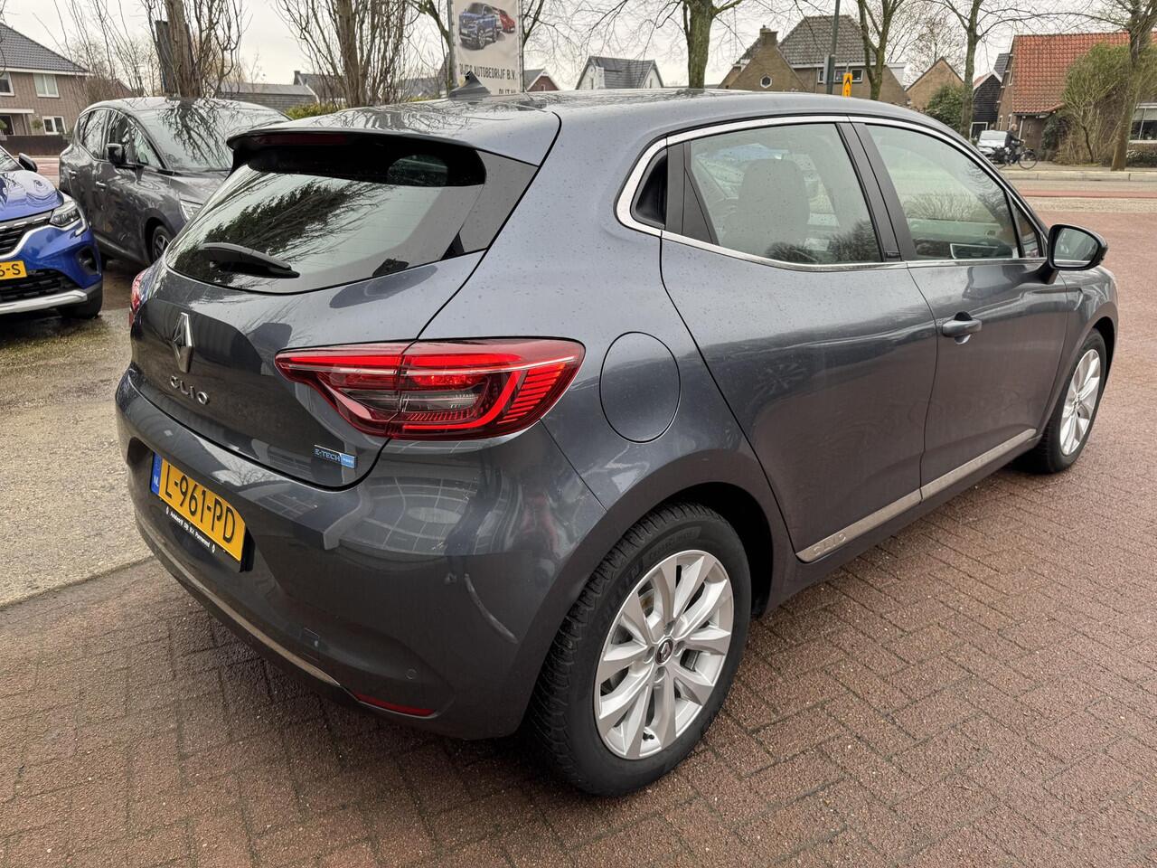 Renault CLIO 1.6 E-Tech Hybrid 140 Intens+Camera!!