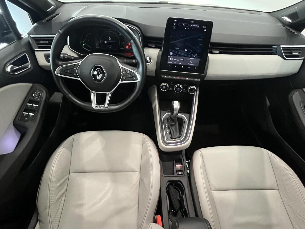 Renault CLIO 1.6 E-Tech Hybrid 140 Initiale Paris | BOSE | Leder | Navigatie | Climate Control | Cruise Control | Stoel- en stuurverwarming | Apple Carplay/Android Auto | 1e eigenaar!
