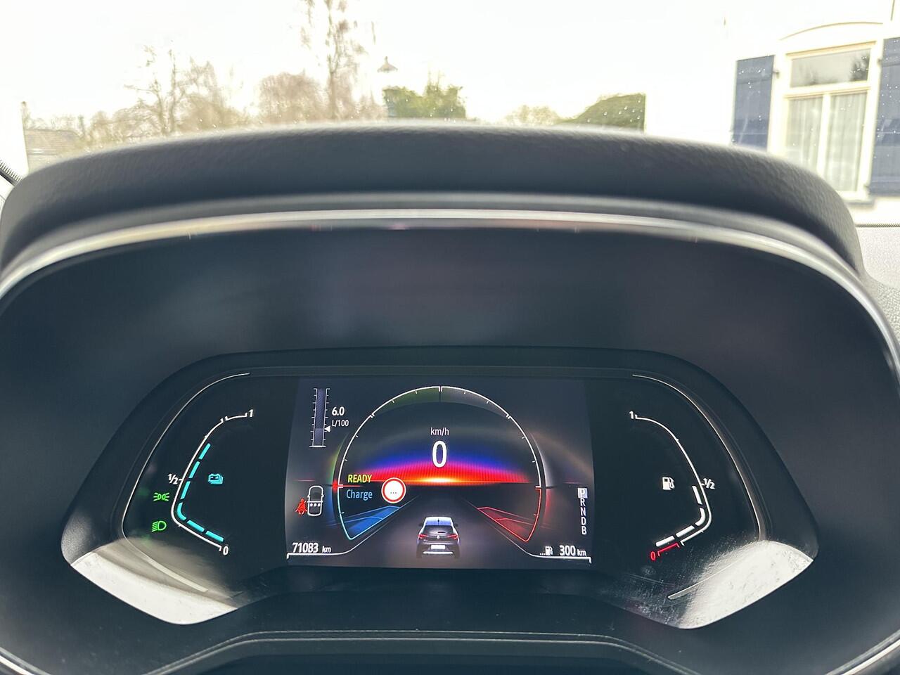 Renault CLIO V 1.6 E-Tech Hybrid 140 Business Zen | Dealeronderhouden | Parkeersensoren achter | Easylink Navigatiesysteem | Zuinige 140 pk full hybrid |