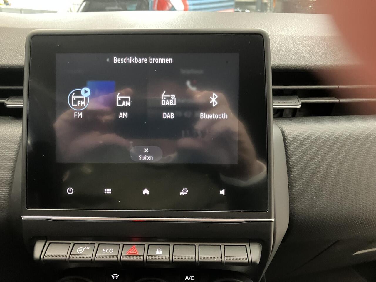Renault CLIO 1.0 TCe Zen / NL Auto / Climate Control / Keyless / Apple CarPlay/Android Auto / Cruise Control / Bluetooth /