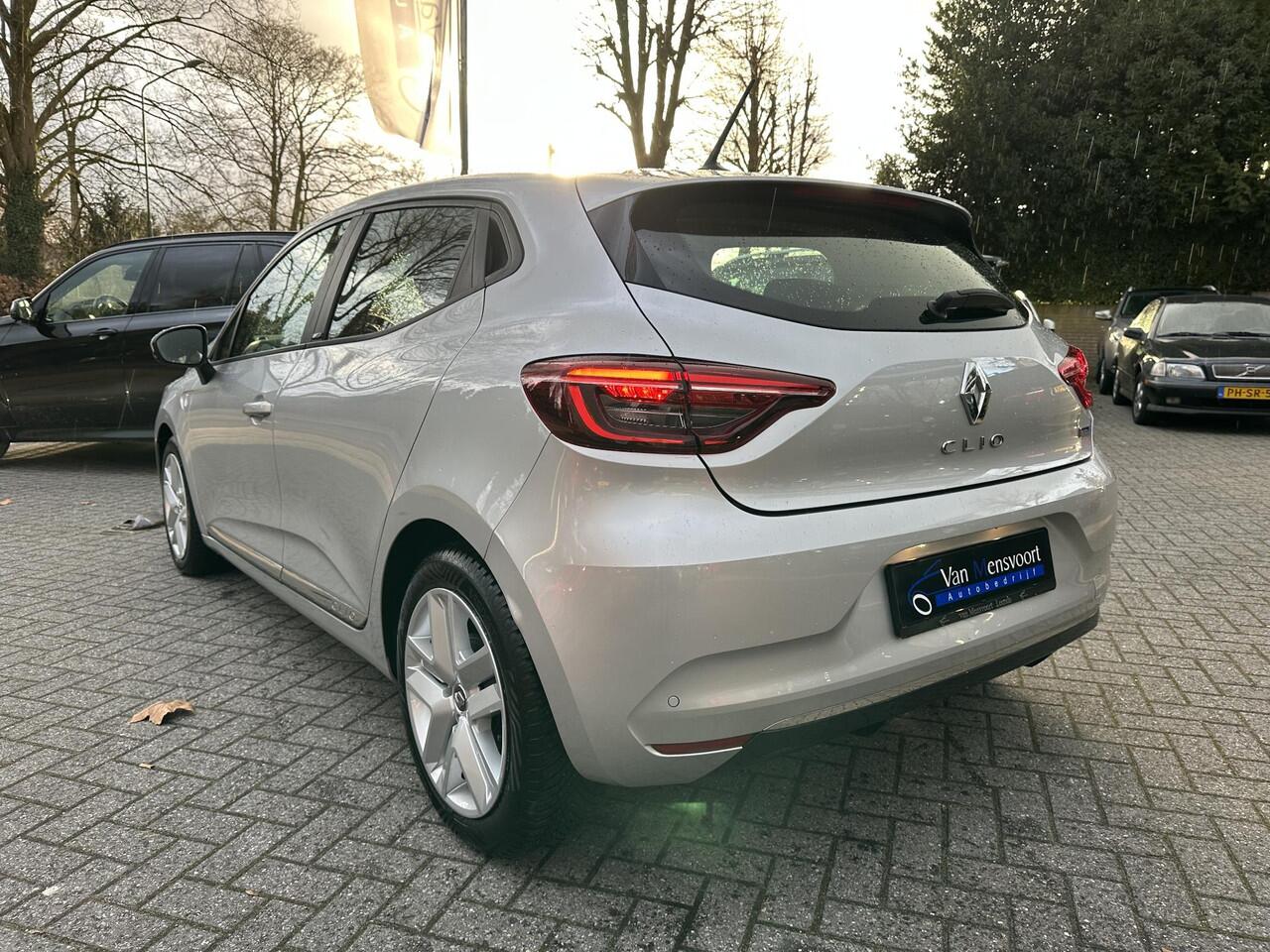 Renault CLIO 1.6 E-Tech Hybrid 140 Business Zen 1eEig|LED|CarPlay|Keyless|Stoelverwarming