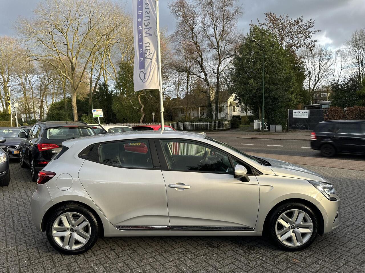 Renault CLIO 1.6 E-Tech Hybrid 140 Business Zen 1eEig|LED|CarPlay|Keyless|Stoelverwarming