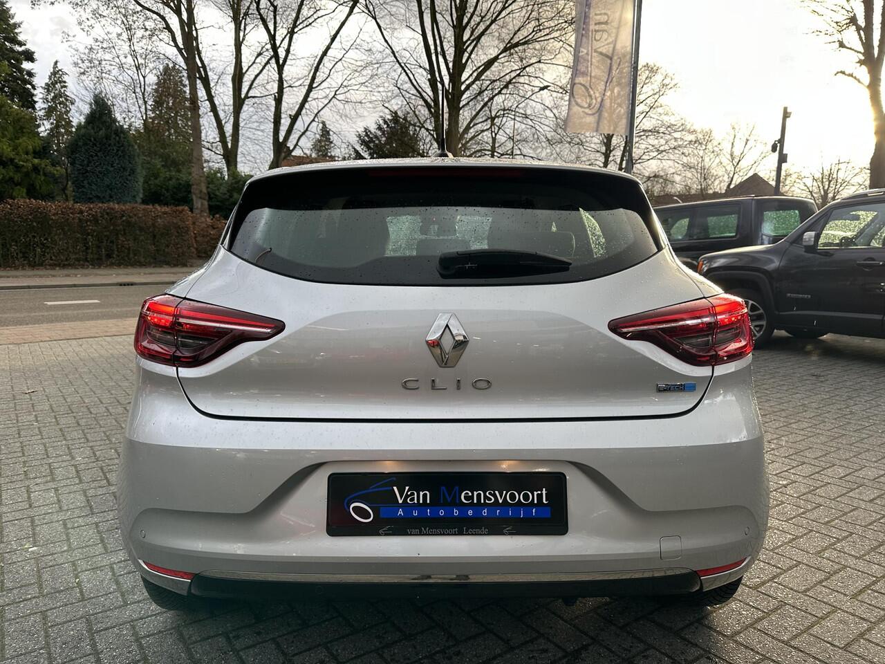 Renault CLIO 1.6 E-Tech Hybrid 140 Business Zen 1eEig|LED|CarPlay|Keyless|Stoelverwarming