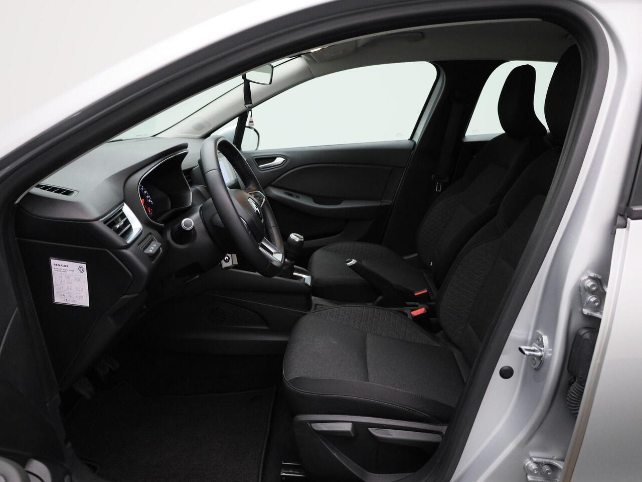 Renault CLIO 1.0 TCe Zen | Airconditioning | Cruise control Standaard | Navigatie | LED koplampen | Park Distance Control achter |
