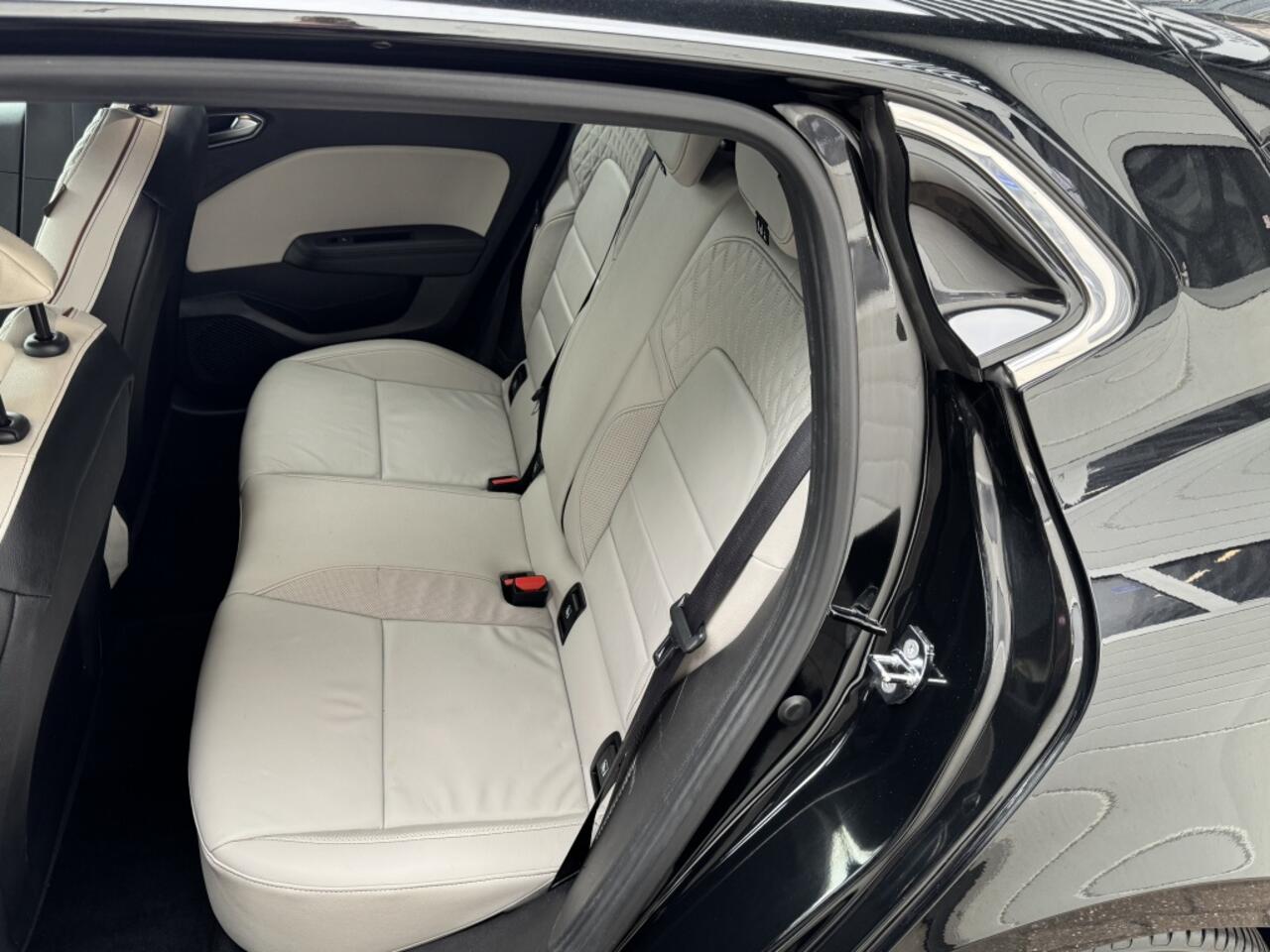 Renault CLIO 1.6 E-tech 140 Initiale Paris leer/canera/vol!