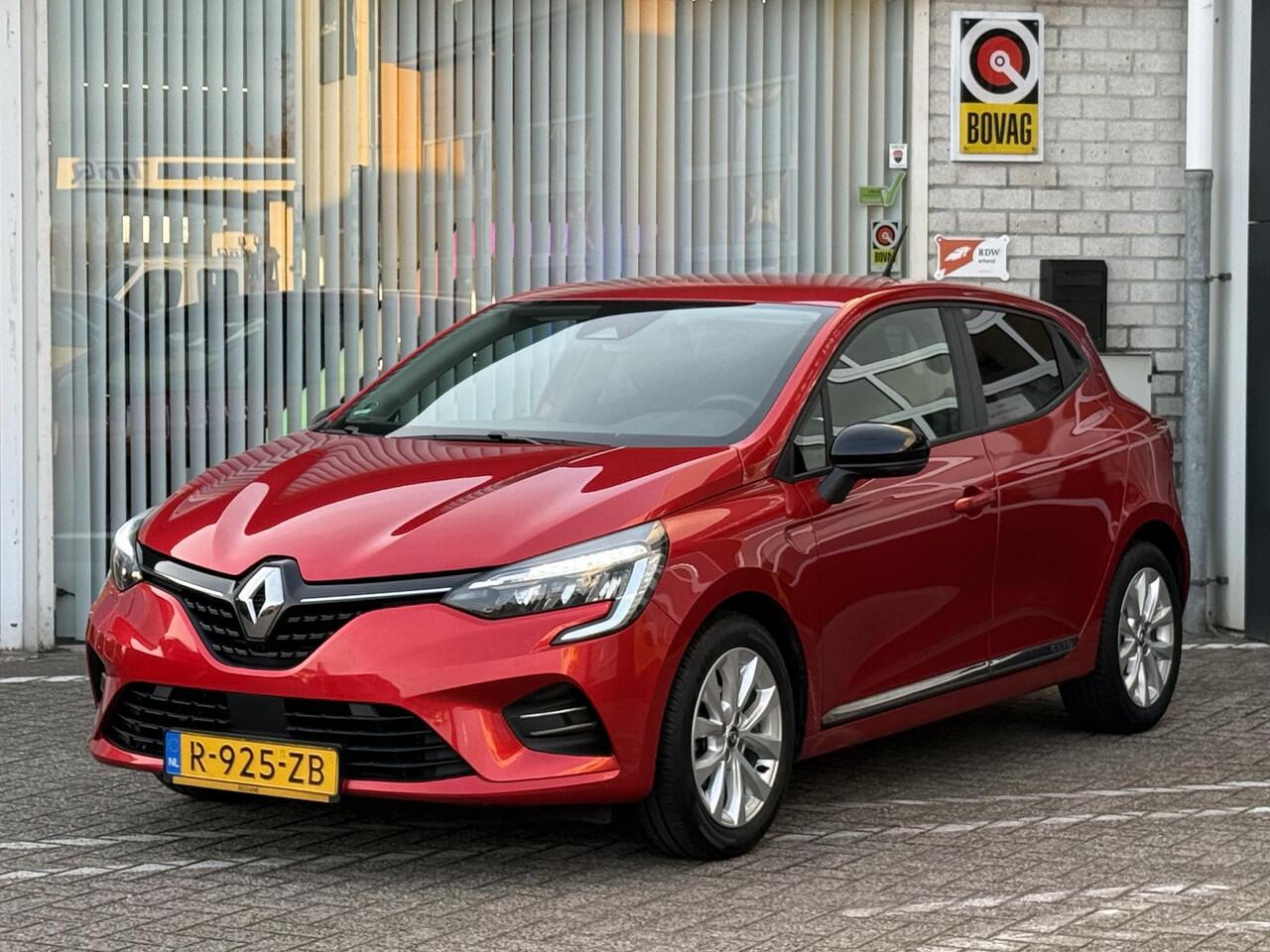 Renault CLIO 1.0 TCe Zen | NAP | Eerste eigenaar | 100% dlr onderhouden | DAB | LED | Airco | Cruise Control | Parkeersensoren | Lichtmetaal |