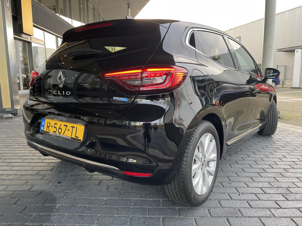 Renault CLIO 1.6 E-Tech Hybrid 145 Techno AUTOMAAT / NAVIGATIE incl. APPLE & ANDROID CARPLAY / CLIMATE CONTROL / PARKEERSENSOREN EN CAMERA / KEYLESS ENTRY