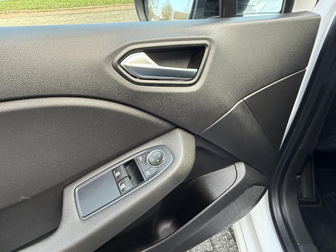 Renault CLIO 1.0 TCe 90 Equilibre / Airco/ Cruise/ Apple carplay/ LED/ PDC/