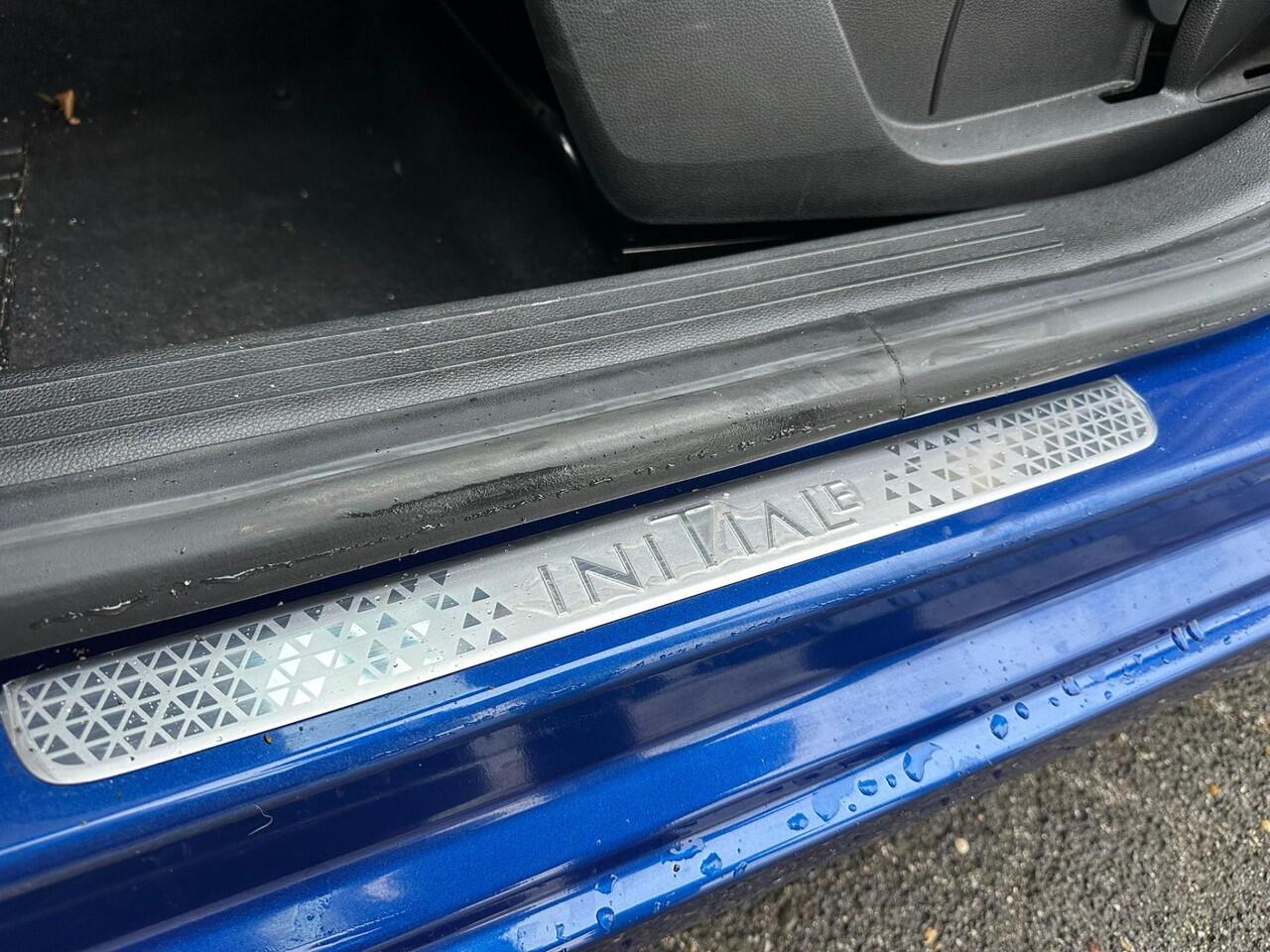 Renault CLIO 1.6 E-Tech Hybrid 140 Initiale Paris | Leder | Blindspot | 360 Cam | stuur/stoel verwarming | occasion