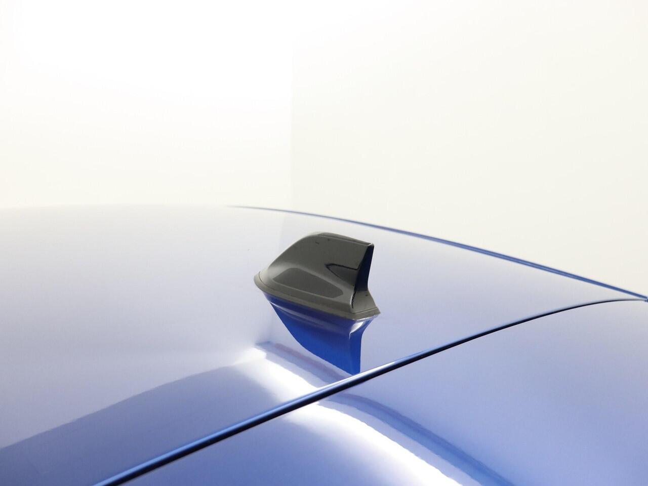 Renault CLIO 1.0 TCe 90 Techno / ALL SEASONS BANDEN / CLIMATE CONTROL / APPLE & ANDROID AUTO / PARKEERSENSOREN + CAMERA