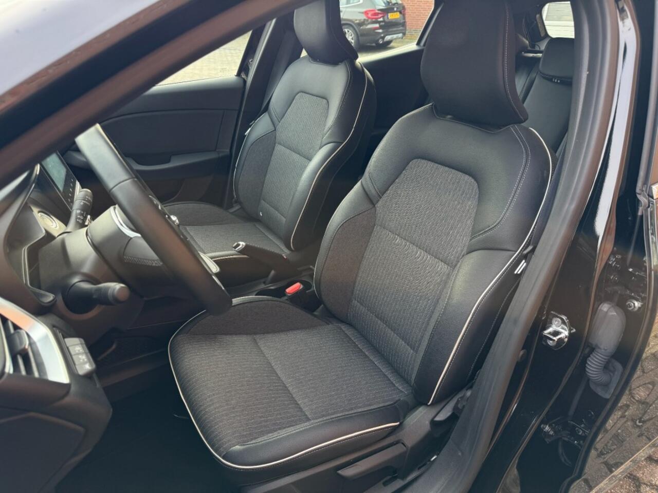 Renault CLIO 1.0 TCE Intens