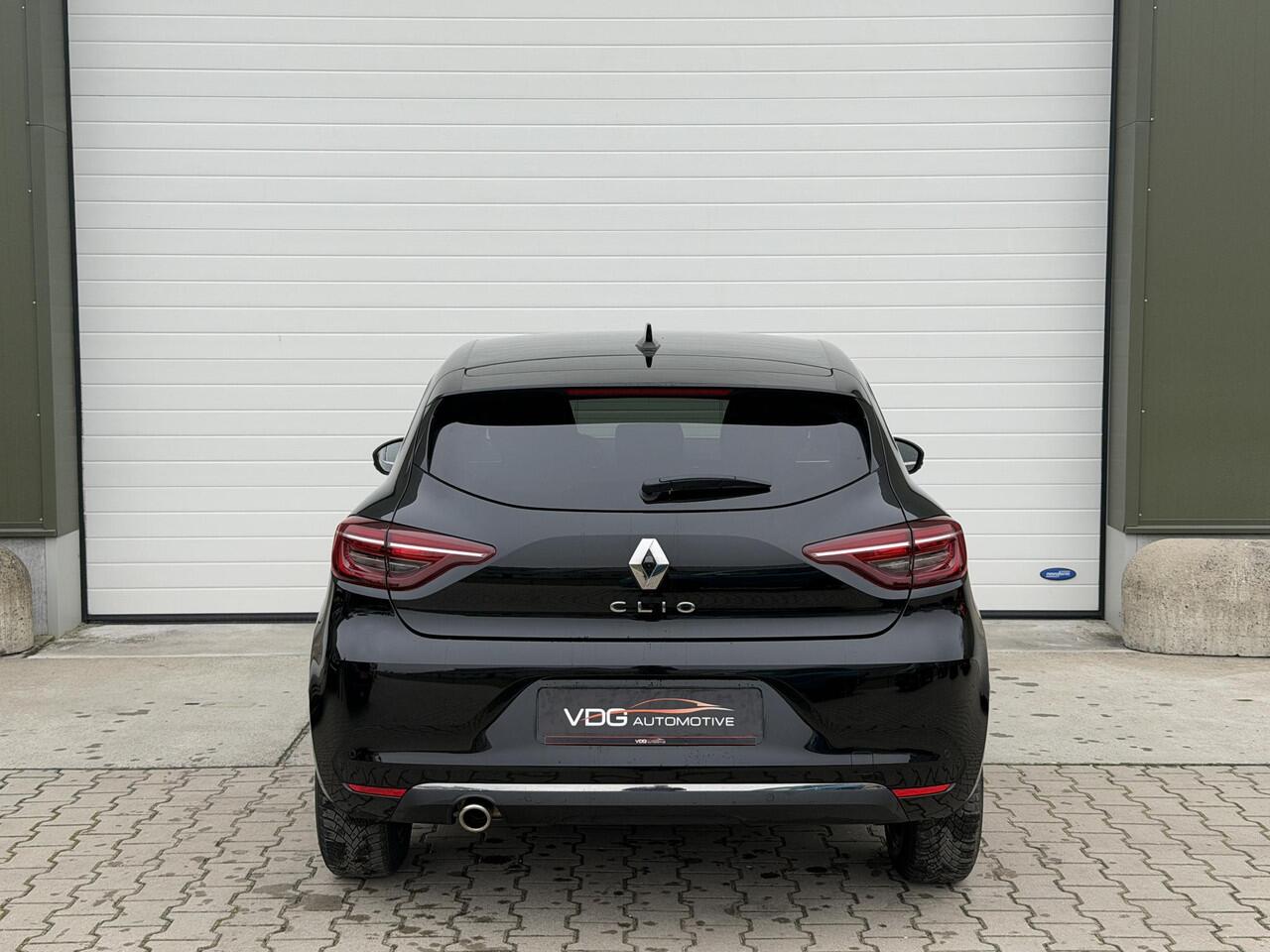 Renault CLIO 1.0 TCe 90 Techno / Clima / Navi / Carplay / Camera / 16" lm velgen / Donker glas