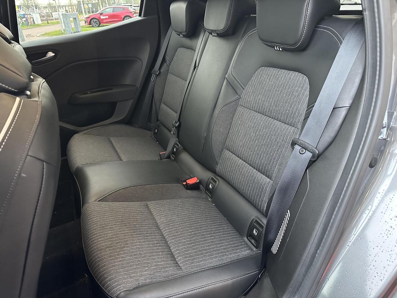 Renault CLIO 1.6 E-Tech Hybrid 145 Techno | CAMERA | LM VELGEN | ALLSEASON | CLIMATE CONTROL | CRUISE CONTROL | APPLE CARPLAY