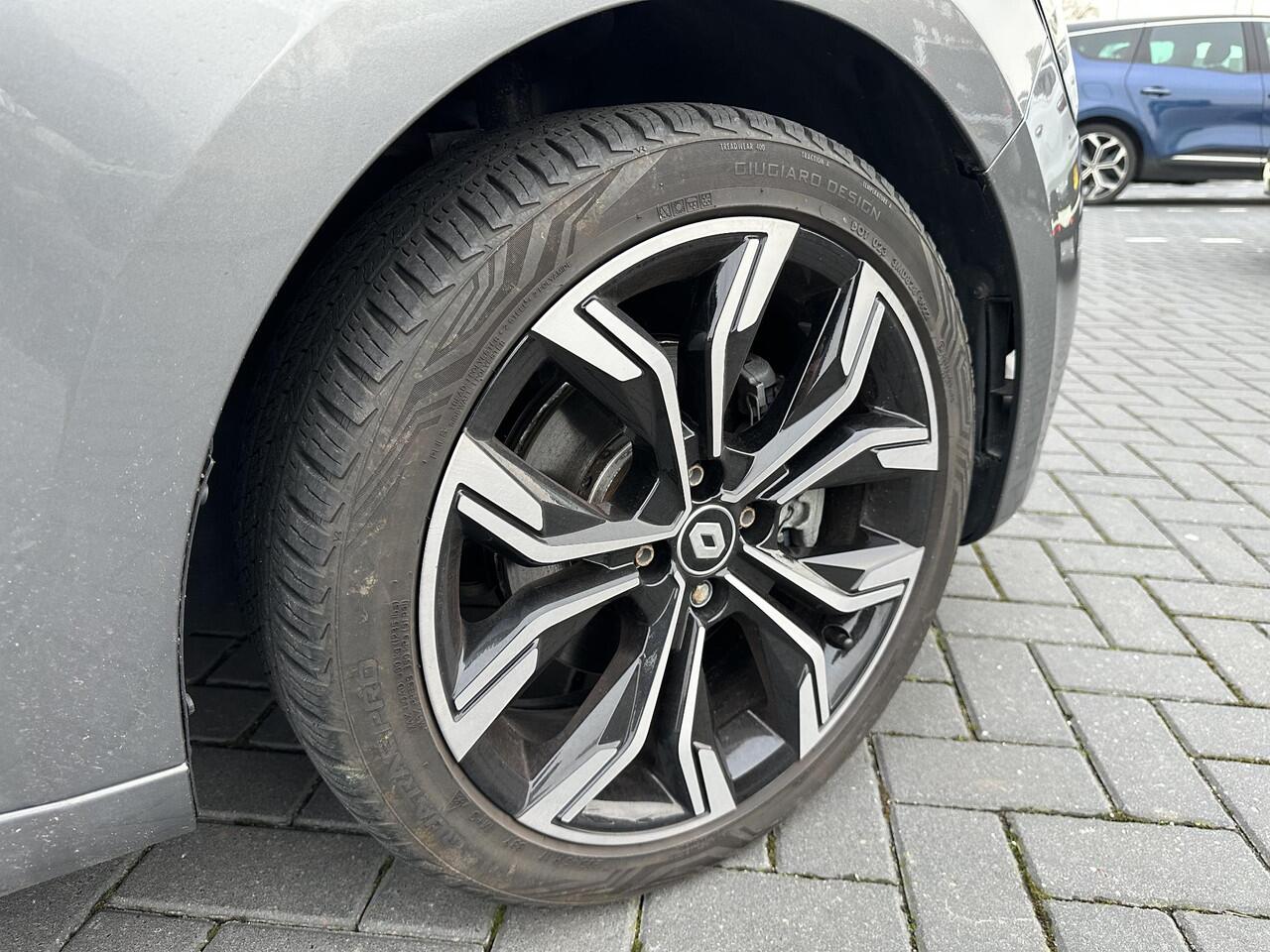 Renault CLIO 1.6 E-Tech Hybrid 145 Techno | CAMERA | LM VELGEN | ALLSEASON | CLIMATE CONTROL | CRUISE CONTROL | APPLE CARPLAY