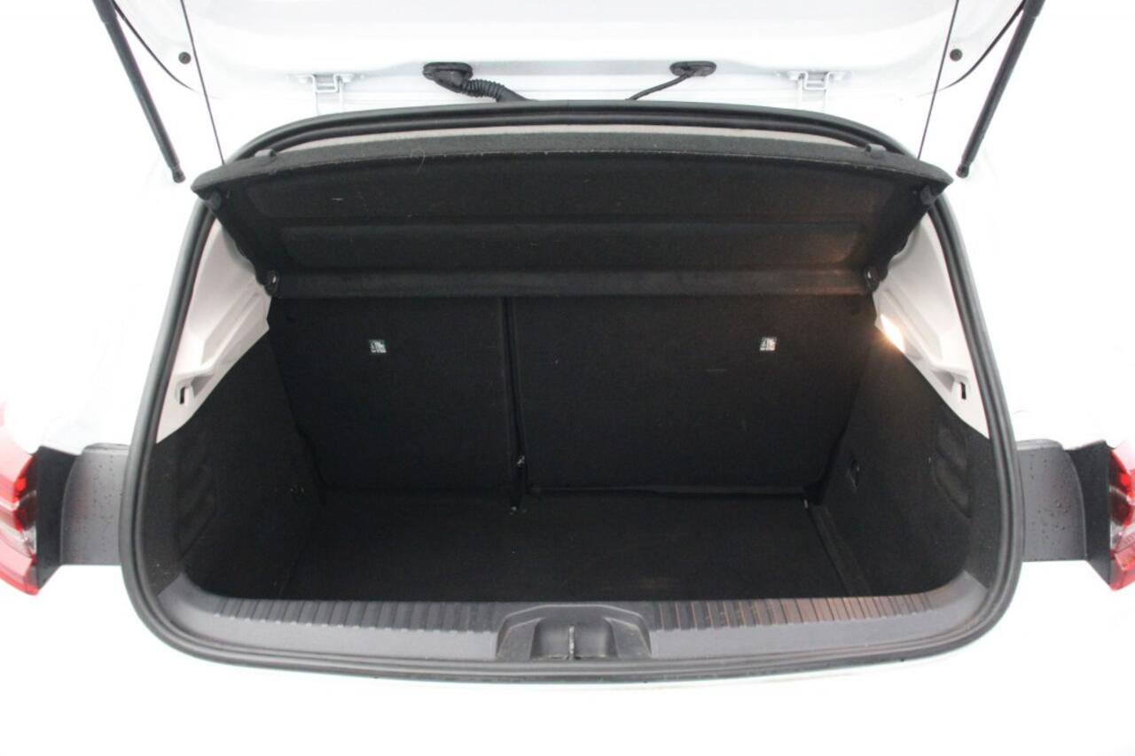 Renault CLIO 1.0 TCe 90 Equilibre - Carplay, Navi, Cruise