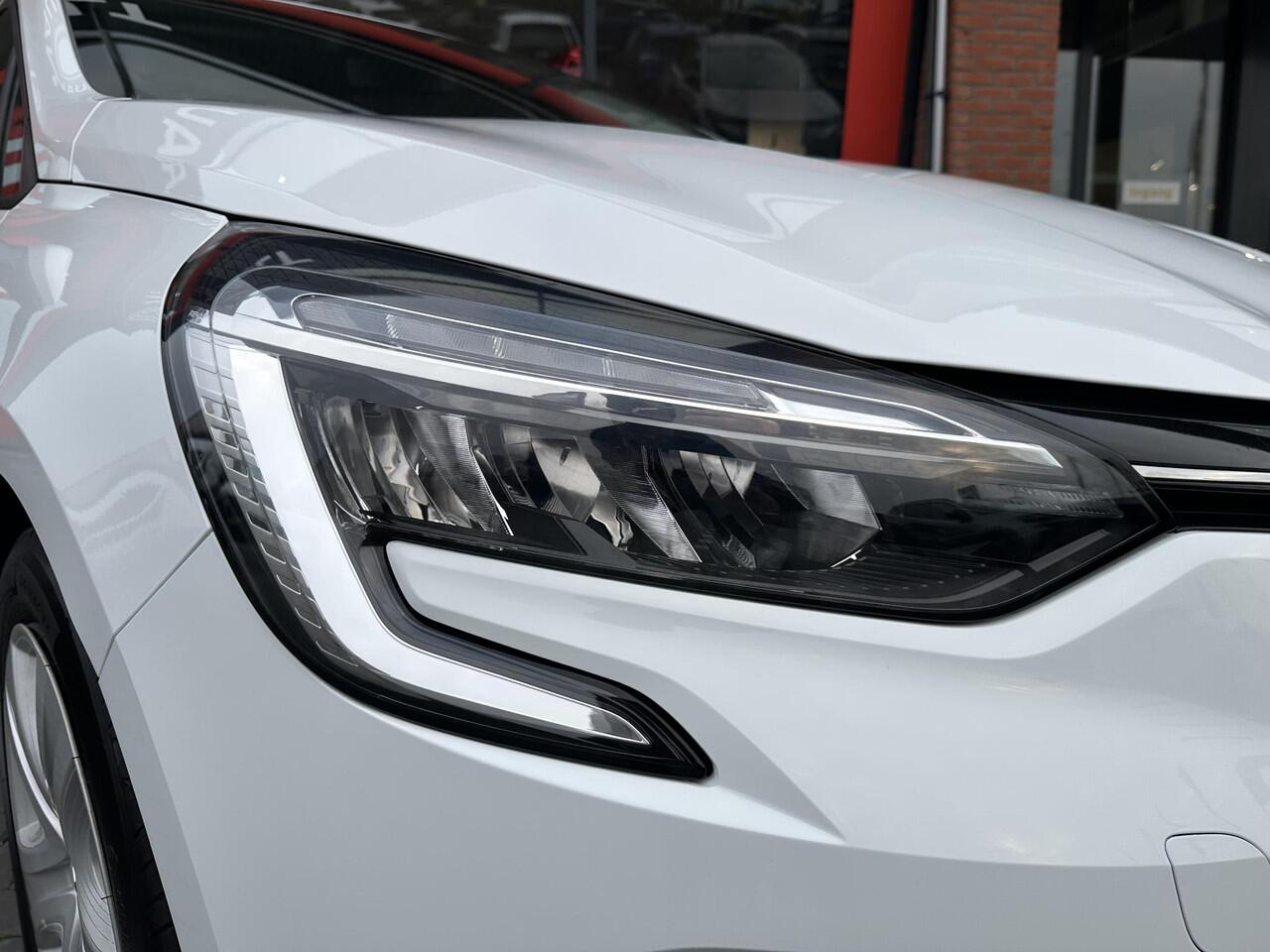 Renault CLIO 1.6 E-Tech Hybrid 145 Business Zen | TREKHAAK | CAMERA | PARKEERSENSOREN V+A | AIRCONDITIONING | CRUISE CONTROL | CARPLAY