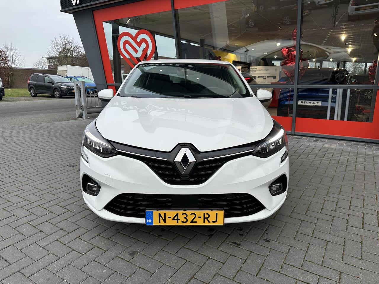 Renault CLIO 1.6 E-Tech Hybrid 145 Business Zen | TREKHAAK | CAMERA | PARKEERSENSOREN V+A | AIRCONDITIONING | CRUISE CONTROL | CARPLAY