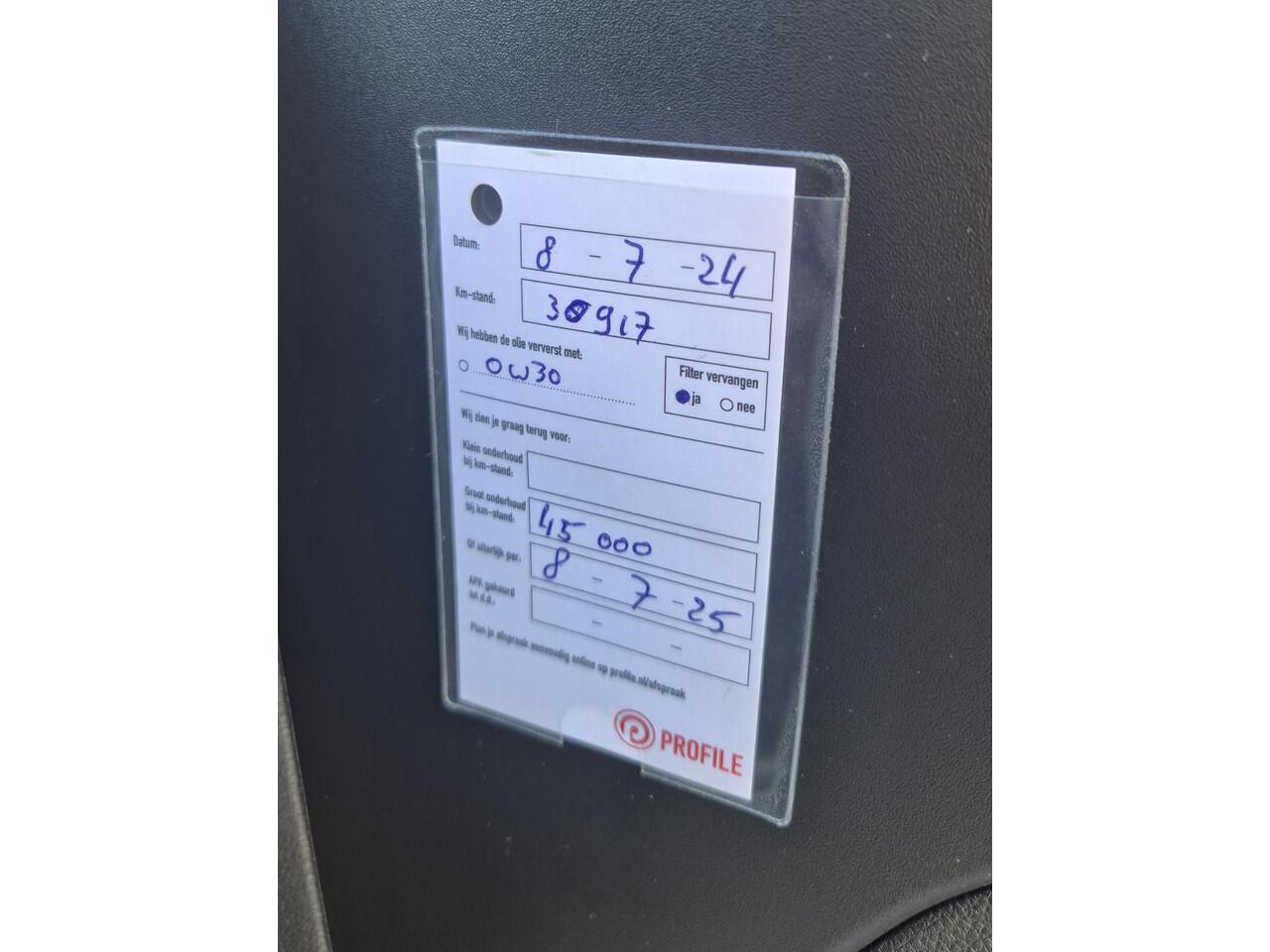 Renault CLIO 1.0 TCe 90 Techno / All season banden / draadloze telefoonlader / Achteruitrijcamera / Cruise control / Apple Carplay Android Auto / Keyless Entry/Start / Climate control / Parkeersensoren voor en achter /