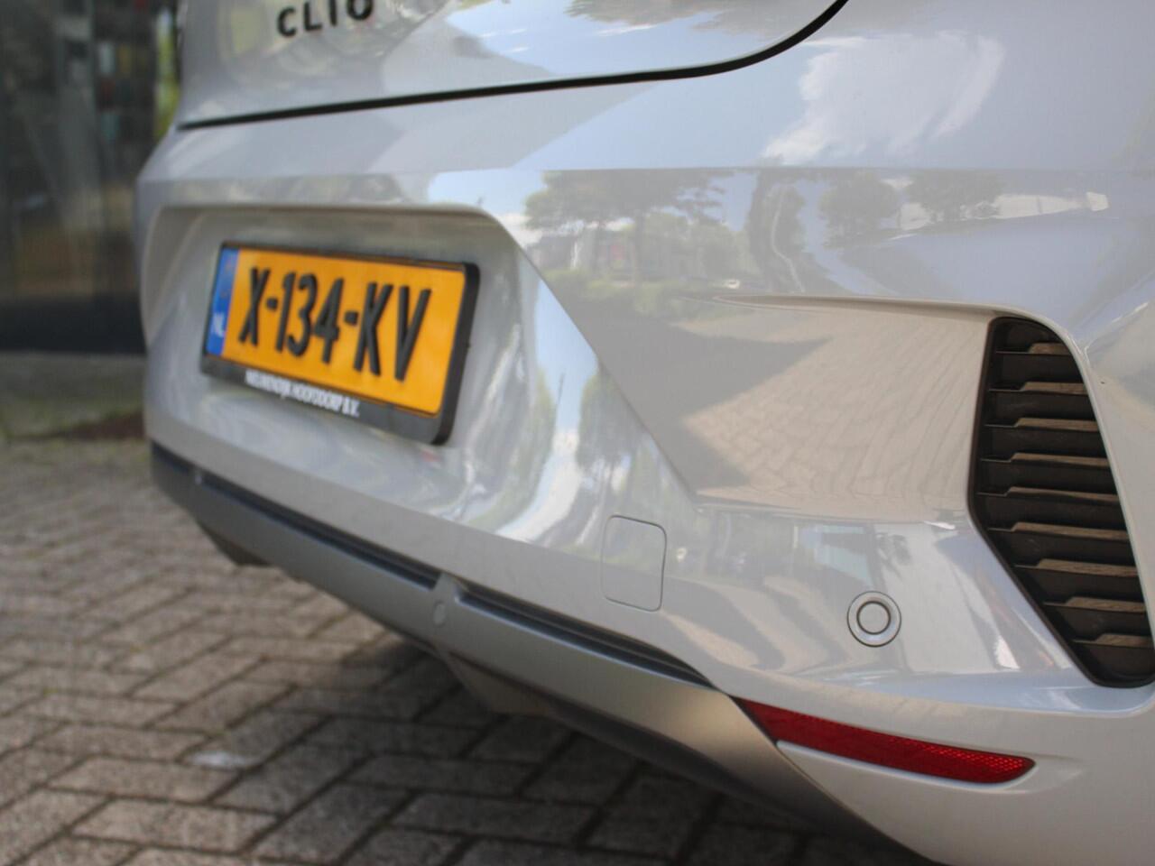 Renault CLIO 1.6 E-Tech Full Hybrid 145 esprit Alpine AUTOMAAT / 10.25'' DASHBOARD / 9,3'' NAVI / ADAPT. CRUISE / CAMERA / PDC / CLIMATE / APPLE CARPLAY / ANDROID AUTO / PRIVACY GLASS / DAB+ / 17'' LMV