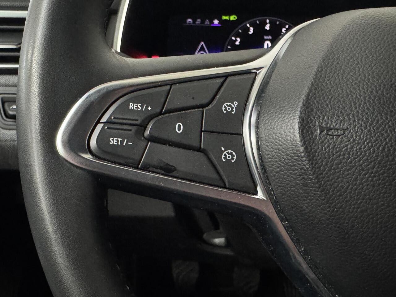 Renault CLIO 1.0 TCe 90 GPF techno | Navigatie | 360 Camera | Cruise control | Lichtmetalen velgen 16" |