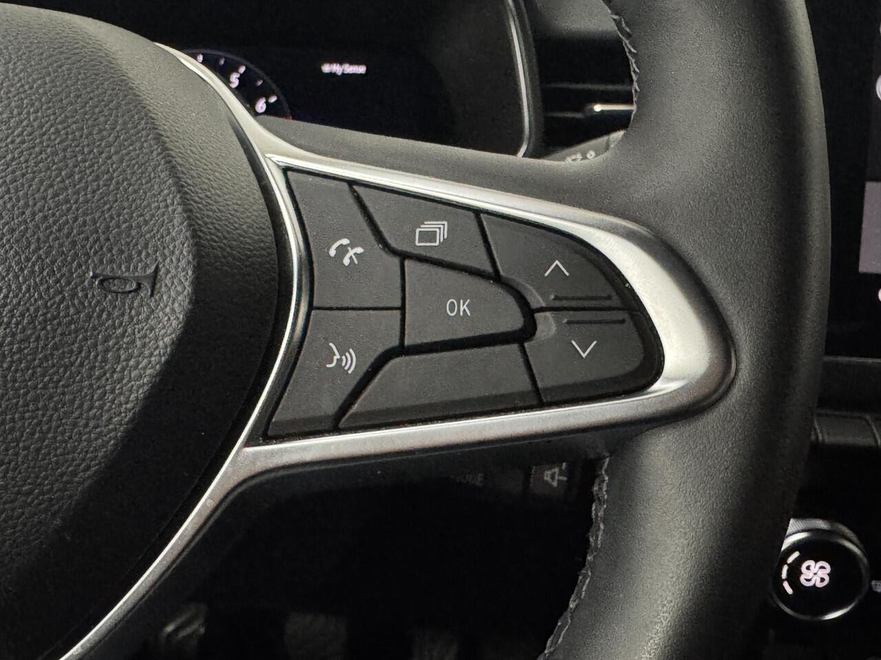 Renault CLIO 1.0 TCe 90 GPF techno | Navigatie | 360 Camera | Cruise control | Lichtmetalen velgen 16" |