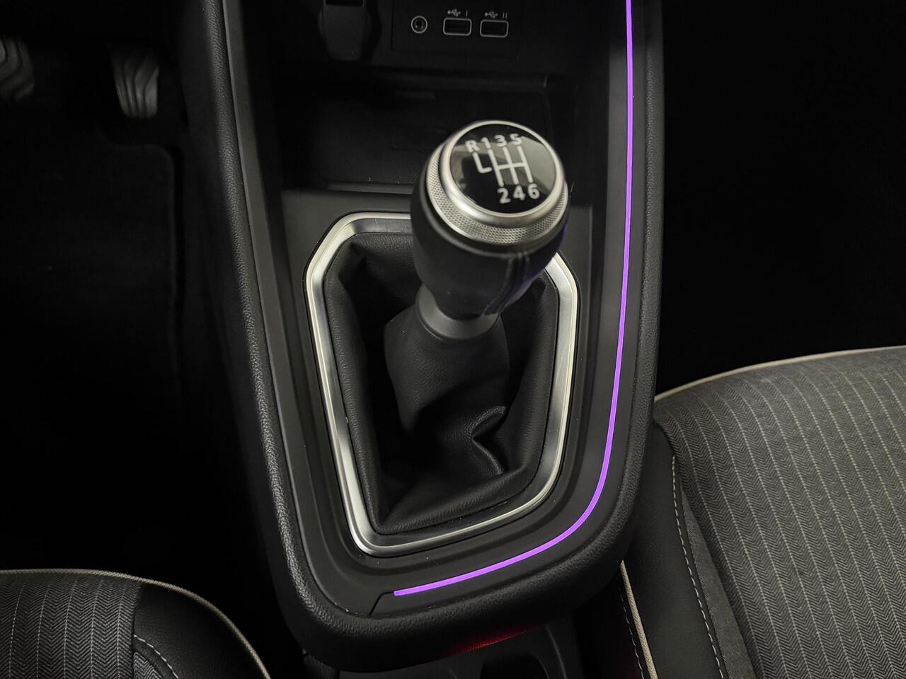 Renault CLIO 1.0 TCe 90 GPF techno | Navigatie | 360 Camera | Cruise control | Lichtmetalen velgen 16" |