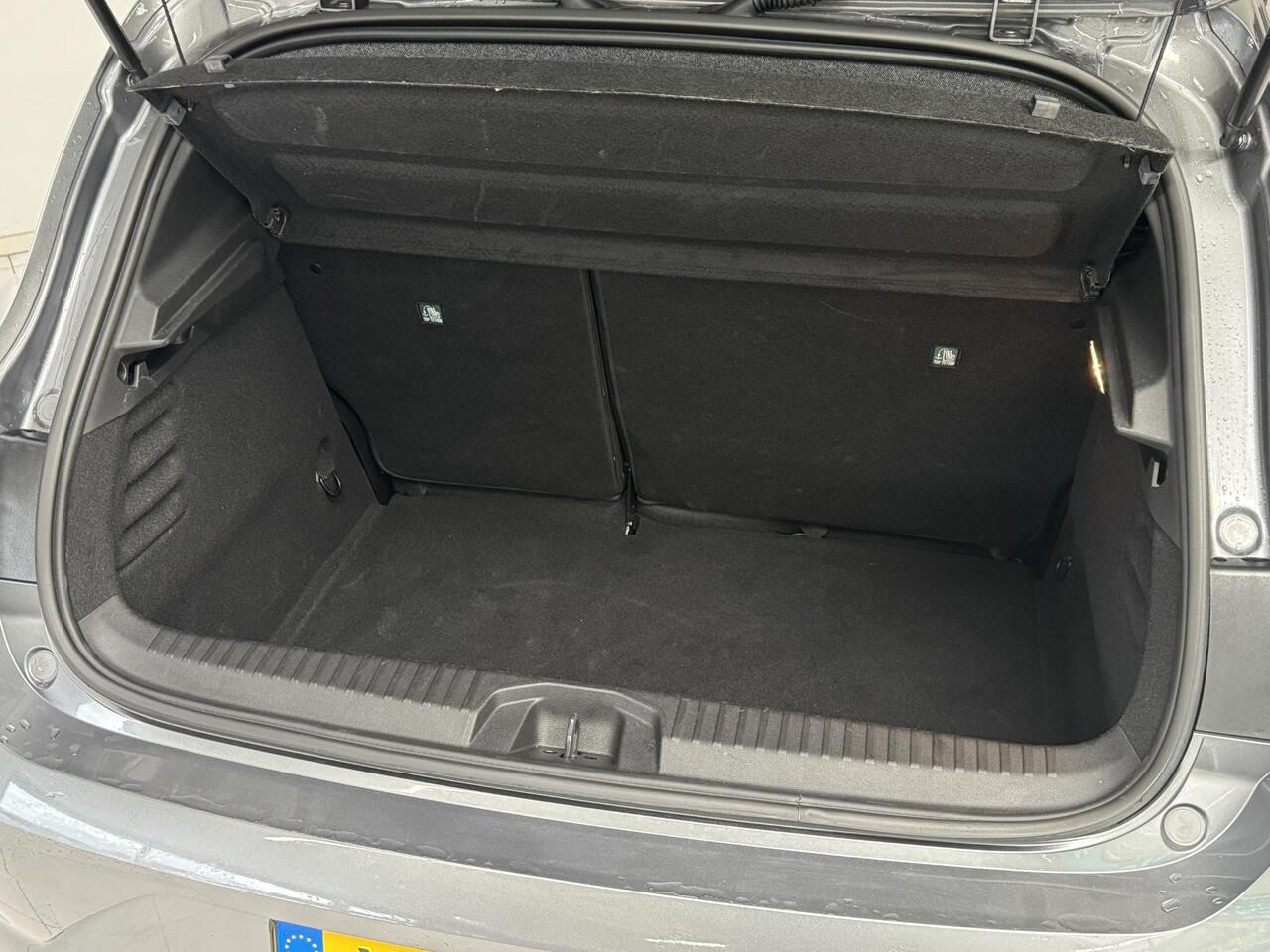 Renault CLIO 1.0 TCe 90 GPF techno | Navigatie | 360 Camera | Cruise control | Lichtmetalen velgen 16" |