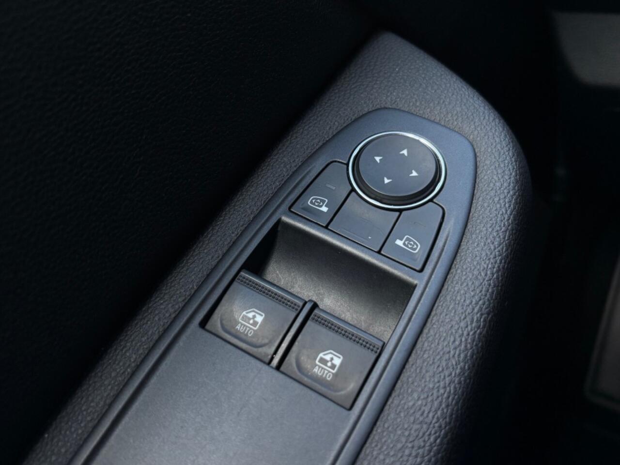 Renault CLIO 1.0 TCe 90 Equilibre Cruise Apple Carplay Airco