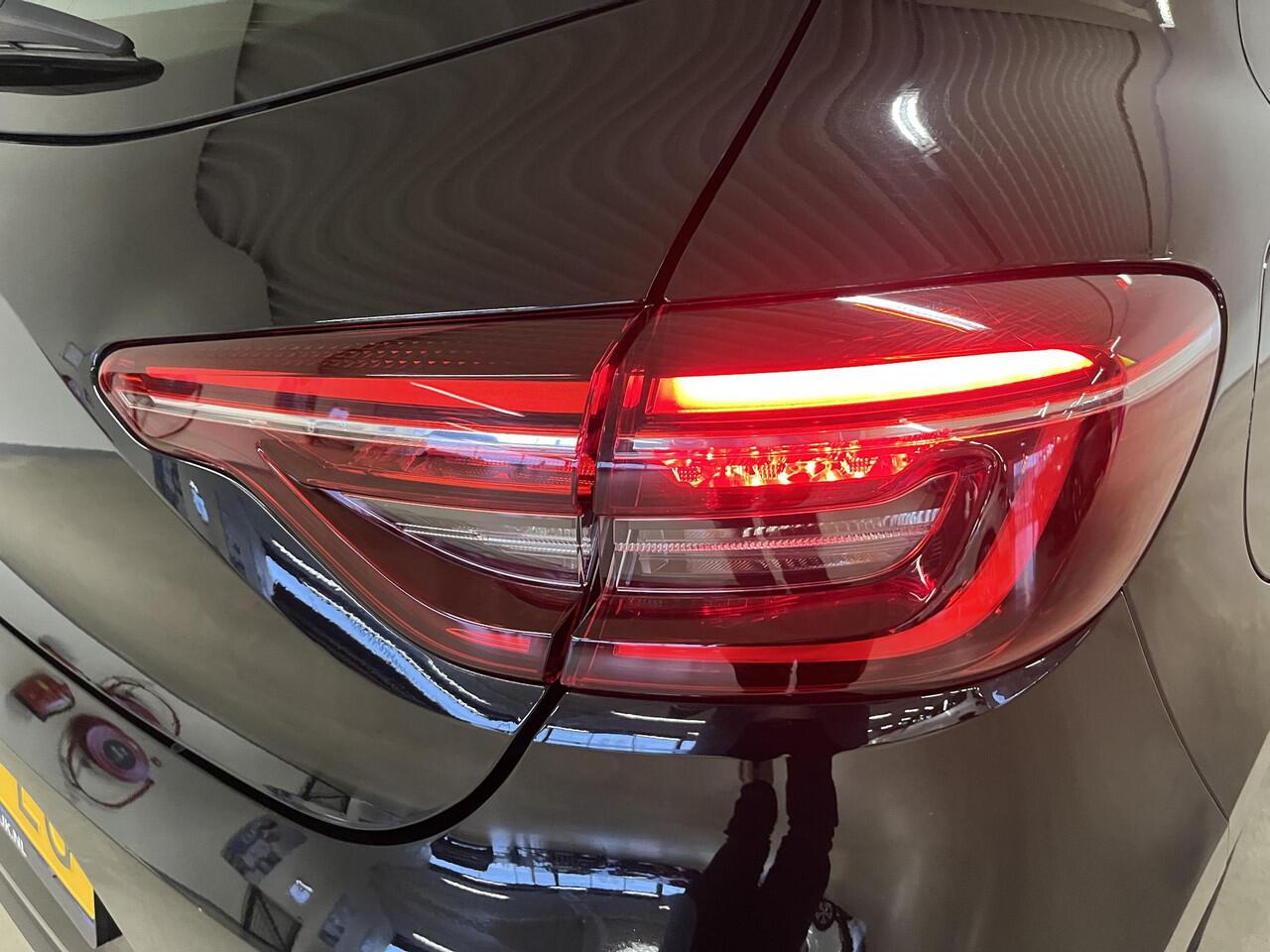 Renault CLIO 1.0 TCe 90 Equilibre APPLE CARPLAY ANDROID AUTO / AIRCO / CRUISE CONTROLE / LICHT METALEN VELGEN.