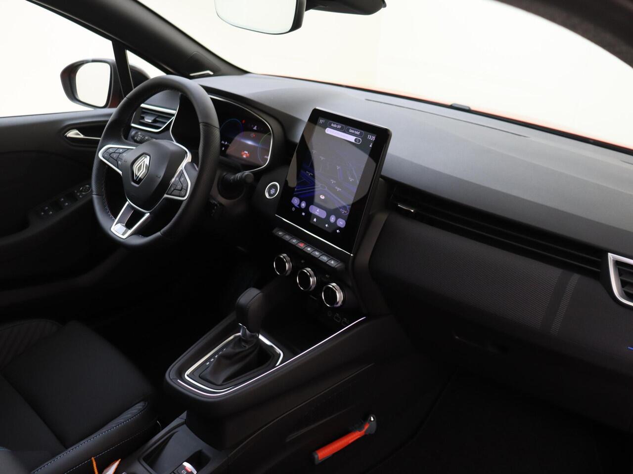 Renault CLIO 1.6 E-Tech Full Hybrid 145 esprit Alpine | BOSE Audio / 360 Camera / Pack Winter / Navi / Airco