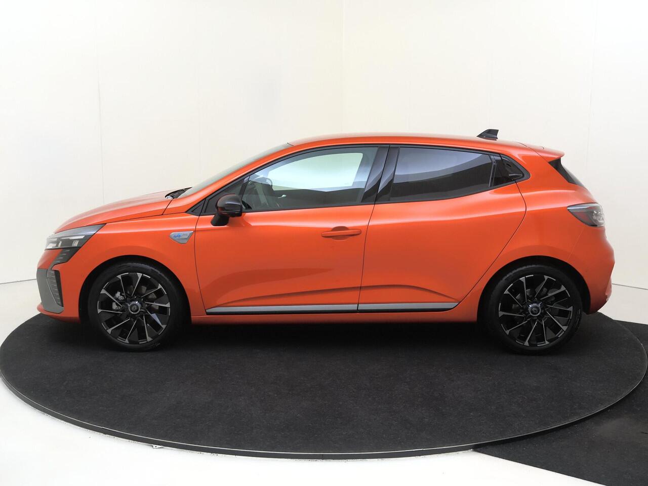 Renault CLIO 1.6 E-Tech Full Hybrid 145 esprit Alpine | BOSE Audio / 360 Camera / Pack Winter / Navi / Airco