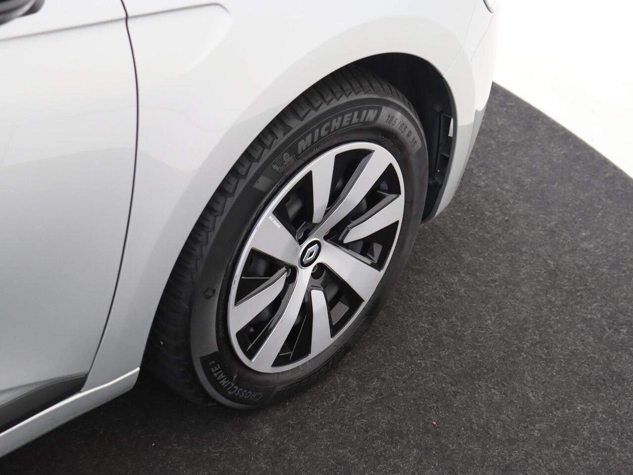 Renault CLIO 1.0 TCe 90 Equilibre |Navigatie| Cruise Control| PDC Achter| LM Velgen |