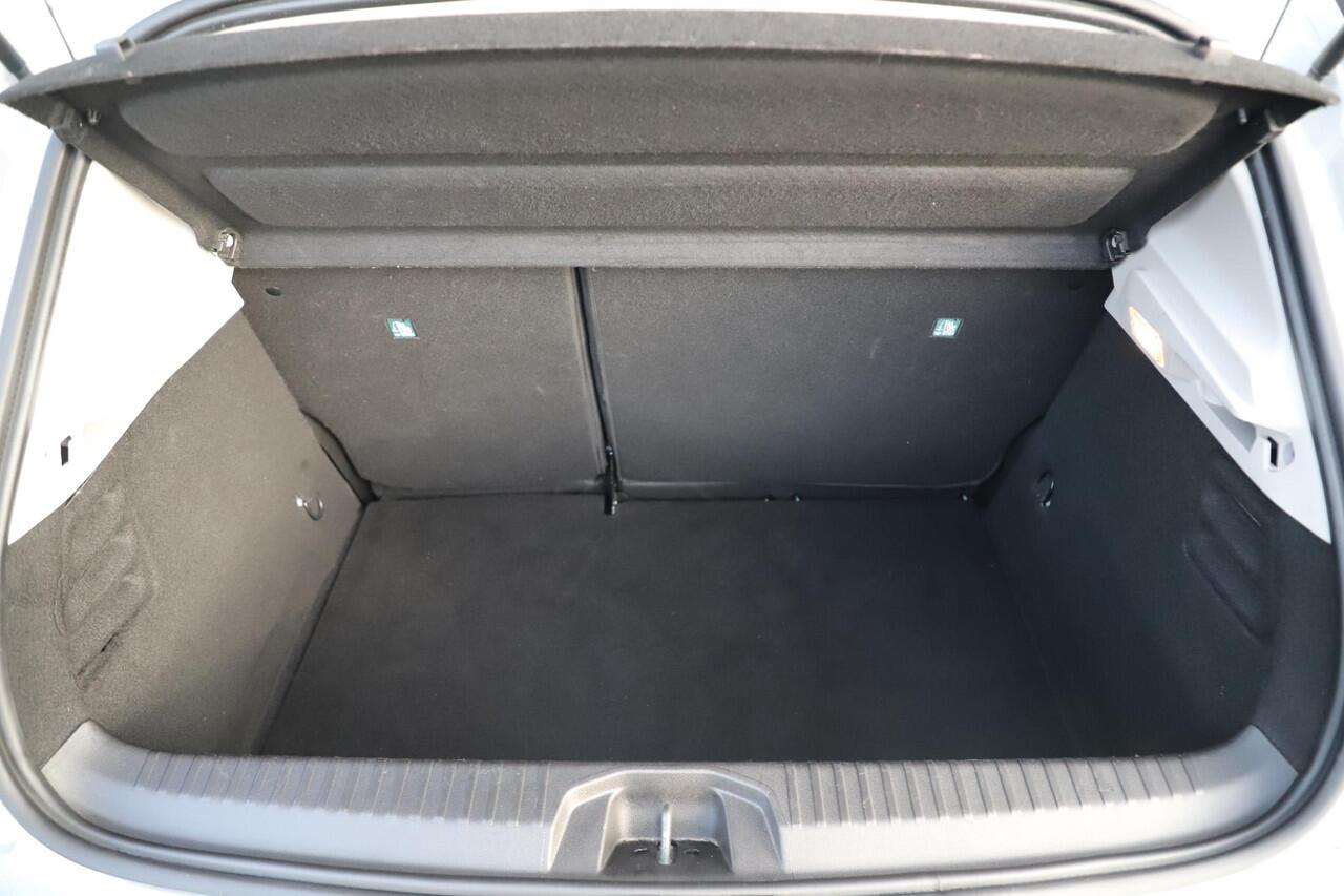 Renault CLIO 1.0 TCe 90 Evolution 6-bak 16 inch LMV Carplay Android Navigatie Camera Rijstrooksensor Airco Cruise Control