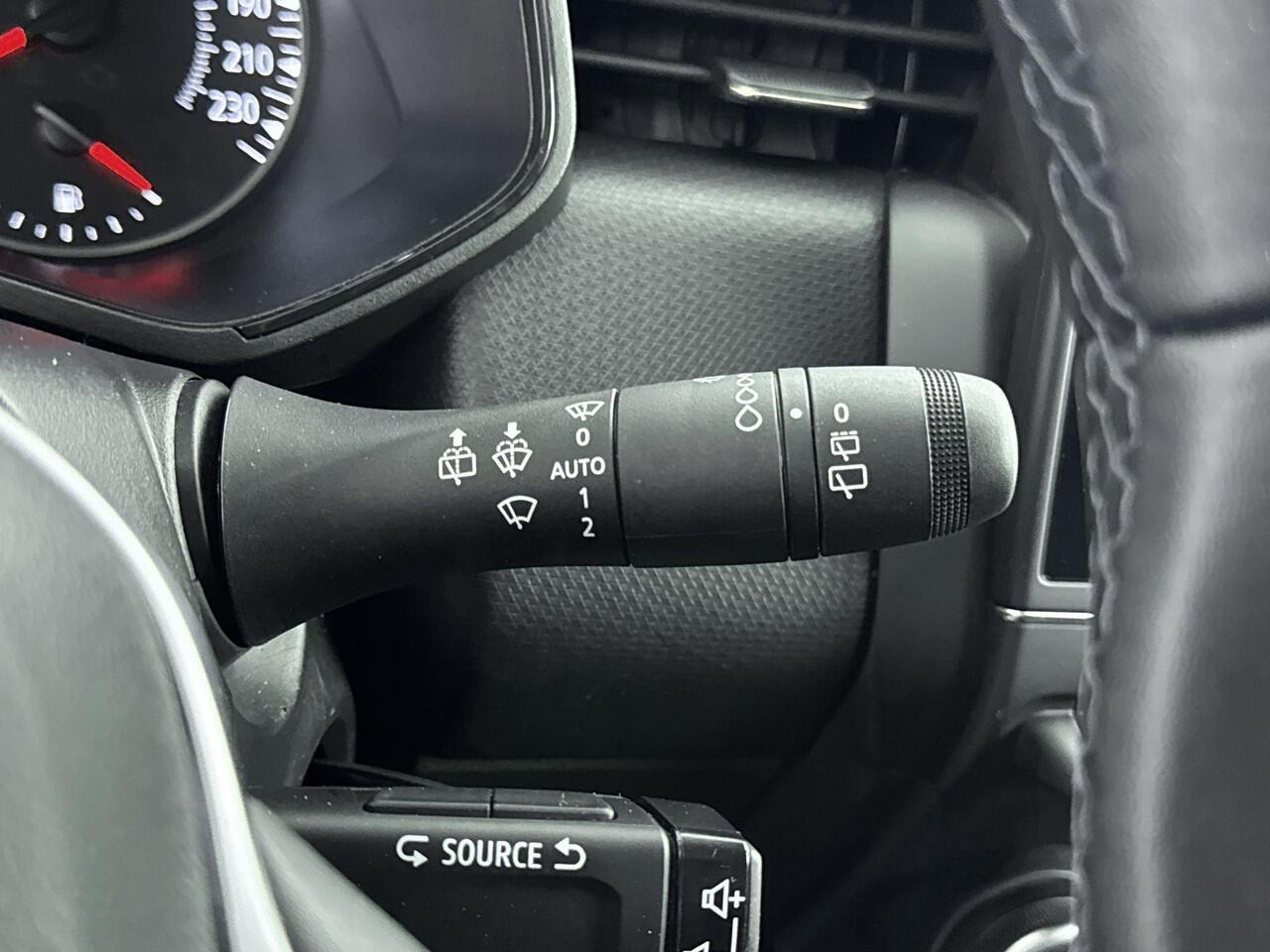 Renault CLIO 1.0 TCe 90 Equilibre | Apple Carplay & Android Auto | Airco | Cruise Control | LED Koplampen