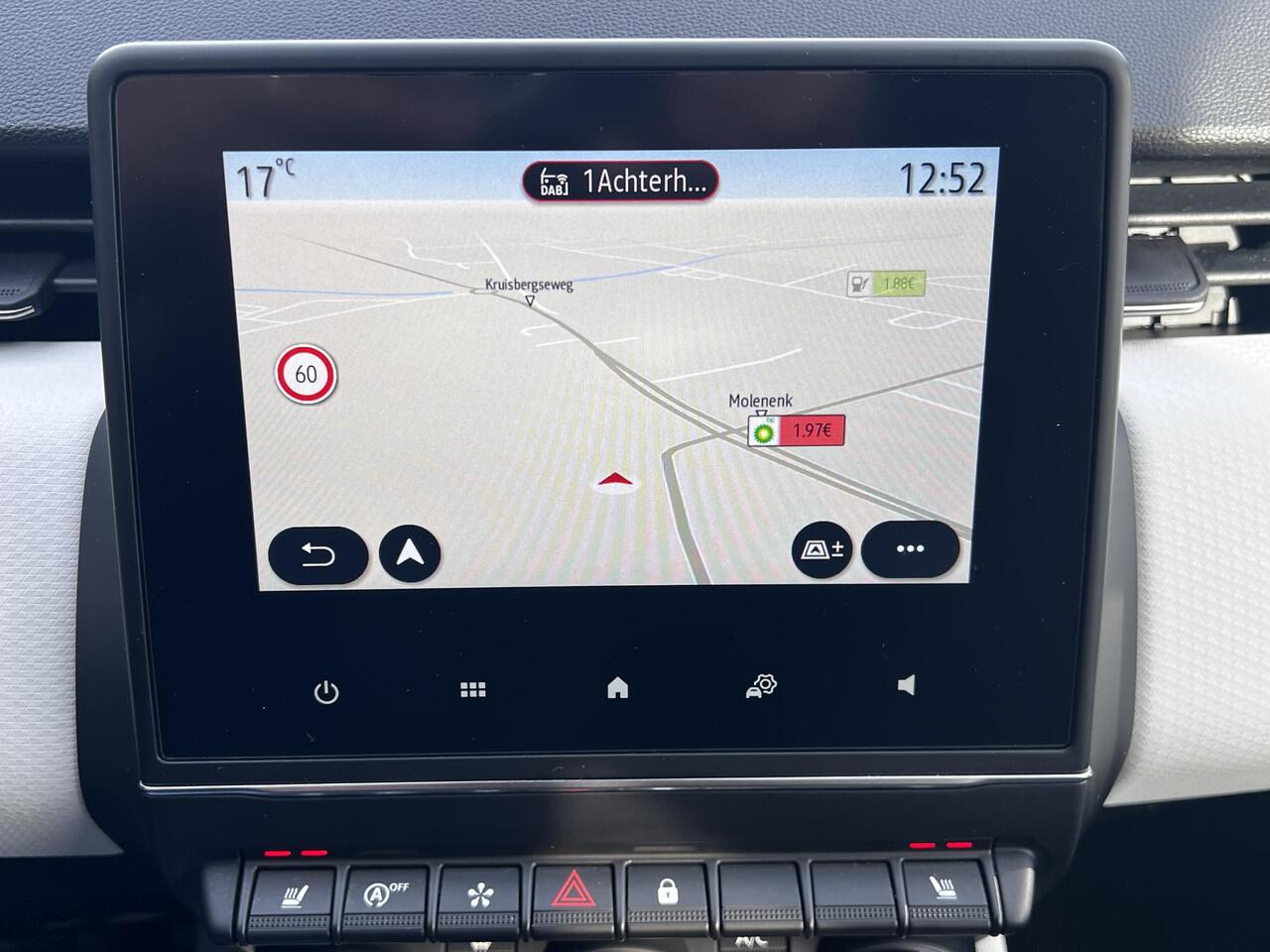 Renault CLIO 1.0 TCe 90 Techno / Navigatie / Stuur- en stoelverwarming / Apple Carplay Android / 16" LM wielen + All Season banden /