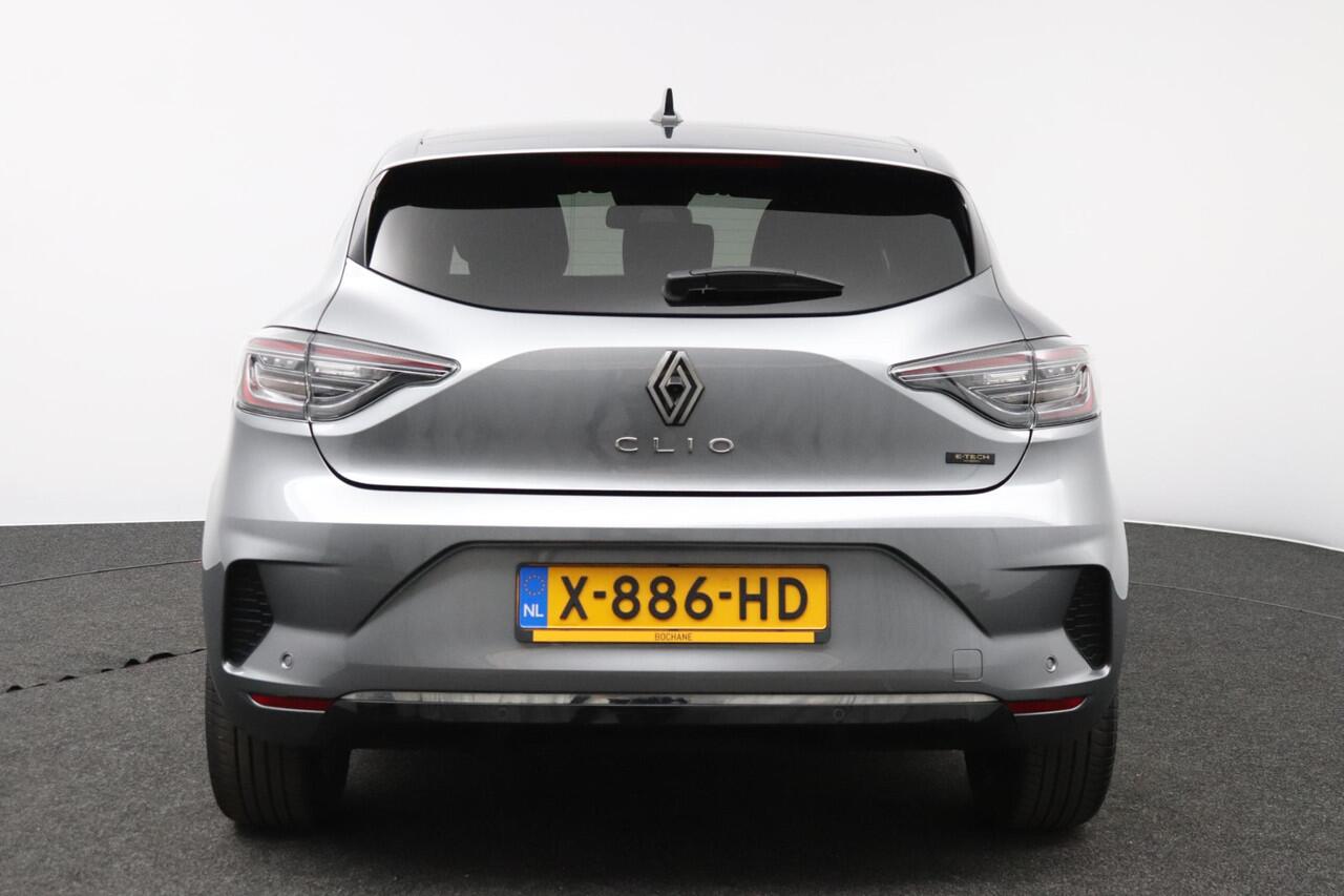 Renault CLIO 1.6 E-Tech Full Hybrid 145 techno
