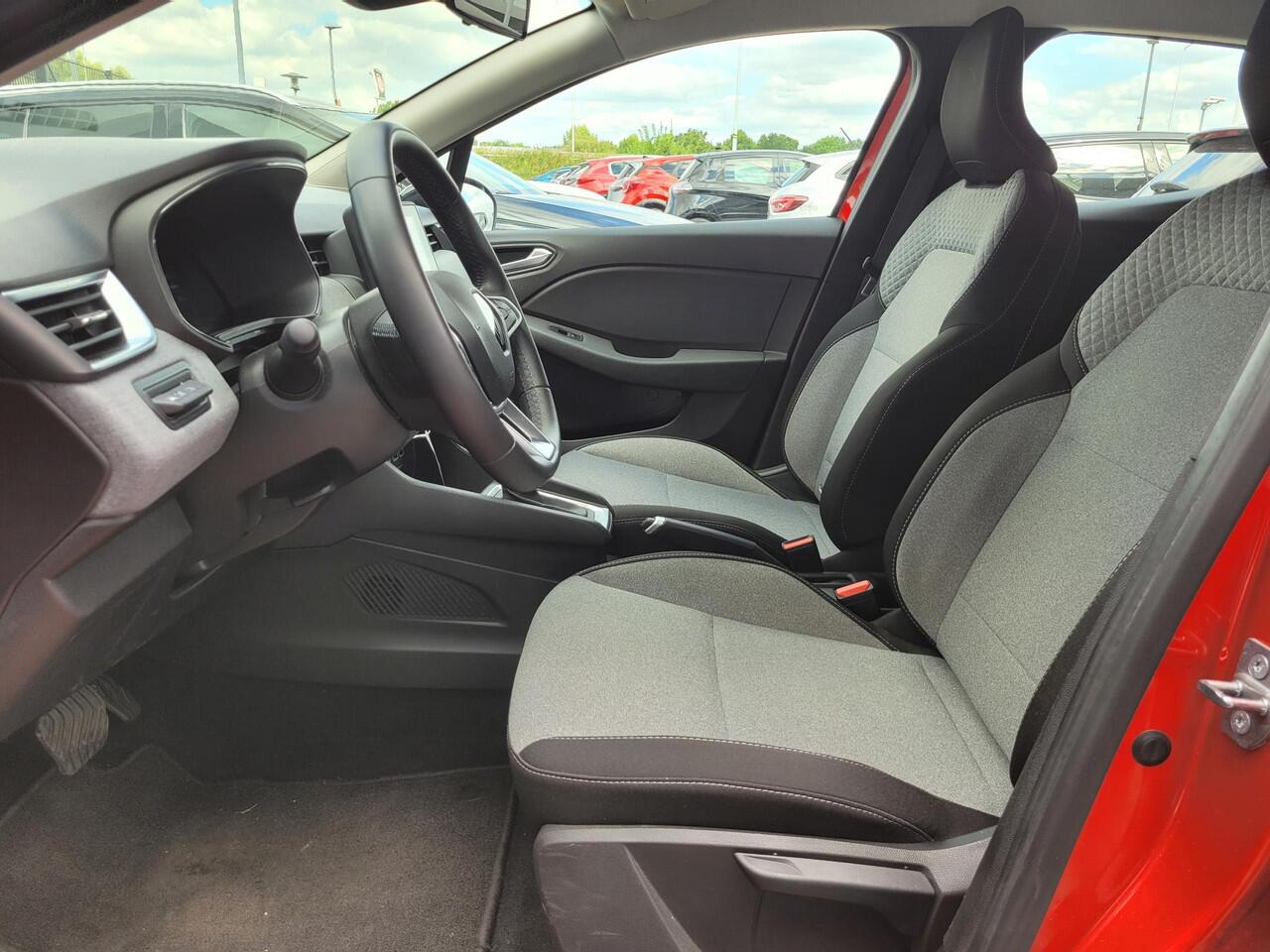 Renault CLIO 1.6 E-Tech Full Hybrid 145 evolution | Automaat | Navigatie | Parkeerhulp | Dealer Onderhouden