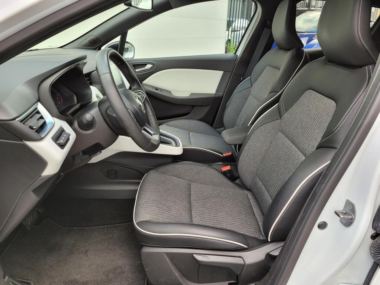 Renault CLIO 1.6 E-Tech Hybrid 145 Techno | Camera | Navigatie | 16" Lichtmetalen Velgen | Dealer Onderhouden