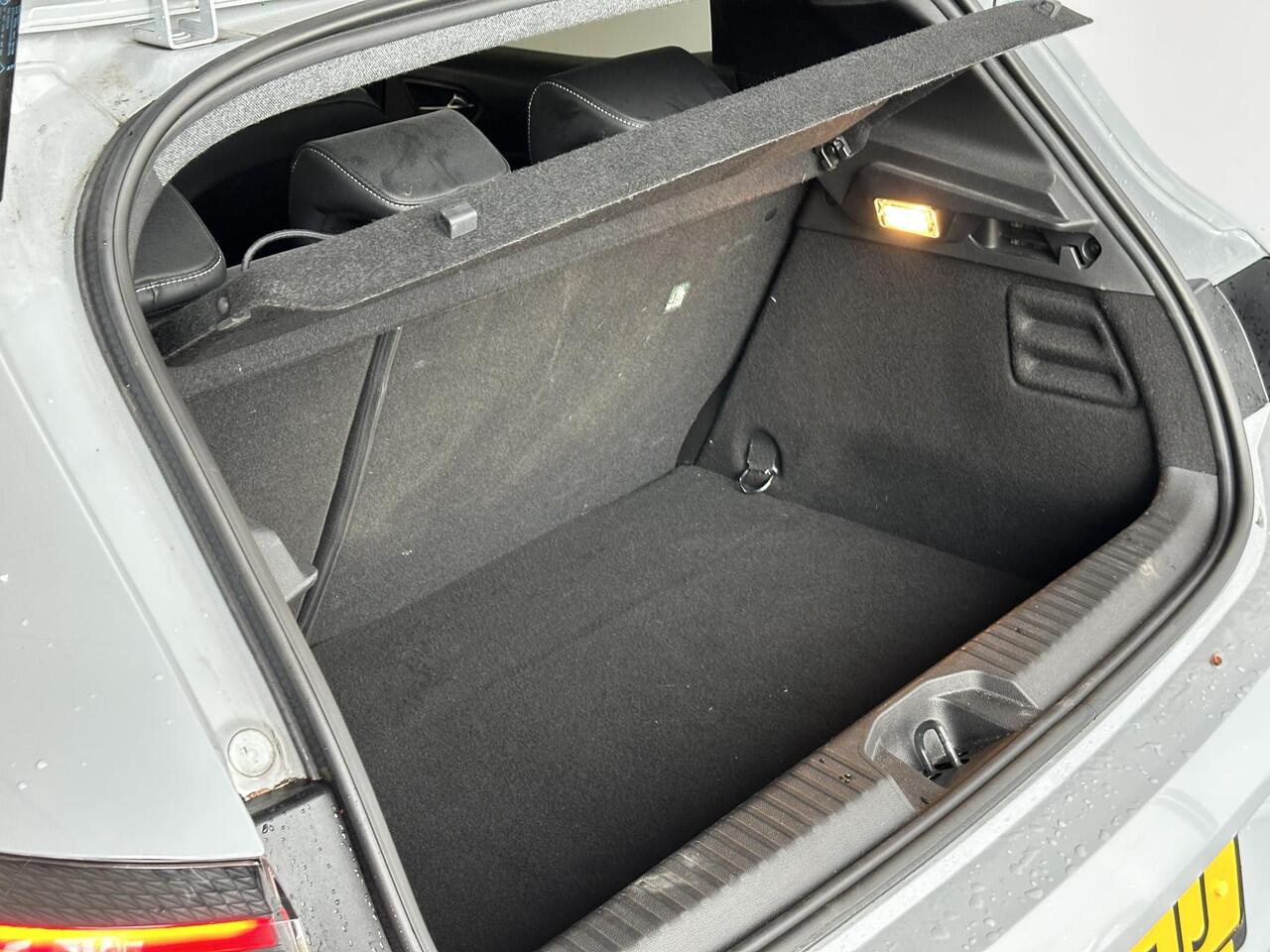 Renault CLIO 1.6 E-Tech Full Hybrid 145 techno GROOT SCHERM | 360° CAMERA | NAVIGATIE | AUTOMAAT HYBRIDE |