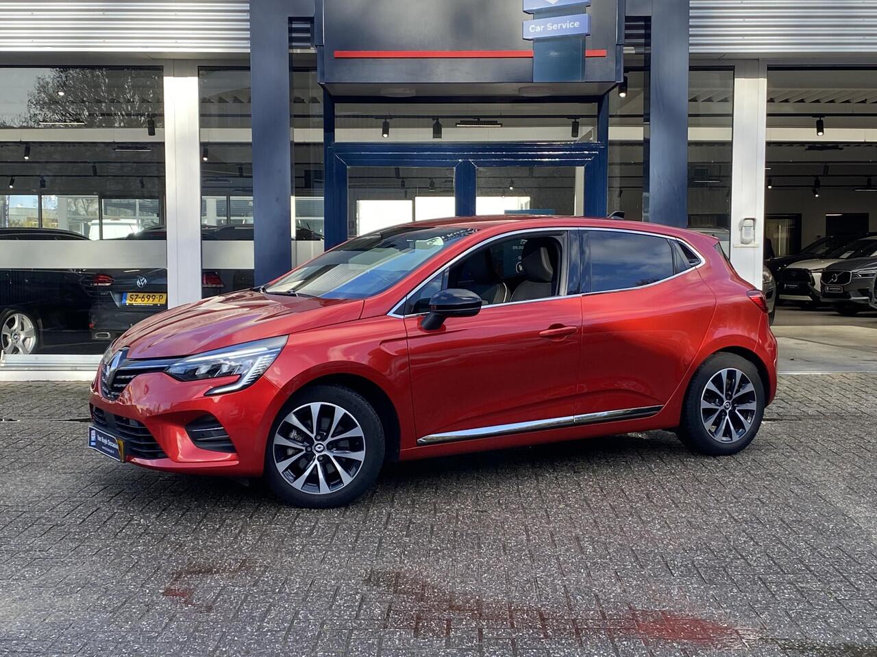 Renault CLIO 1.6 E-Tech Hybrid 145 Techno / Automaat / NL-Auto / 15.000 Km / Dealer-Onderhouden / Cruise-Control / Climate-Control / LED / Keyless / Apple-Carplay & Android-Auto / Sfeerverlichting / DAB Radio-Bluetooth / Navi / PDC V+A met Camera / 16'' LMV / All-Seas